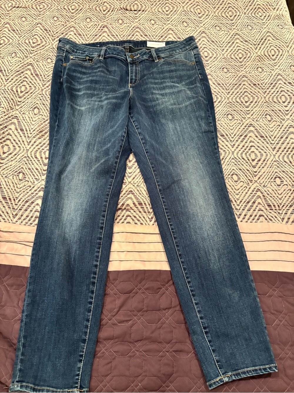 Vince Camuto Straight Leg Faded Blue Jeans